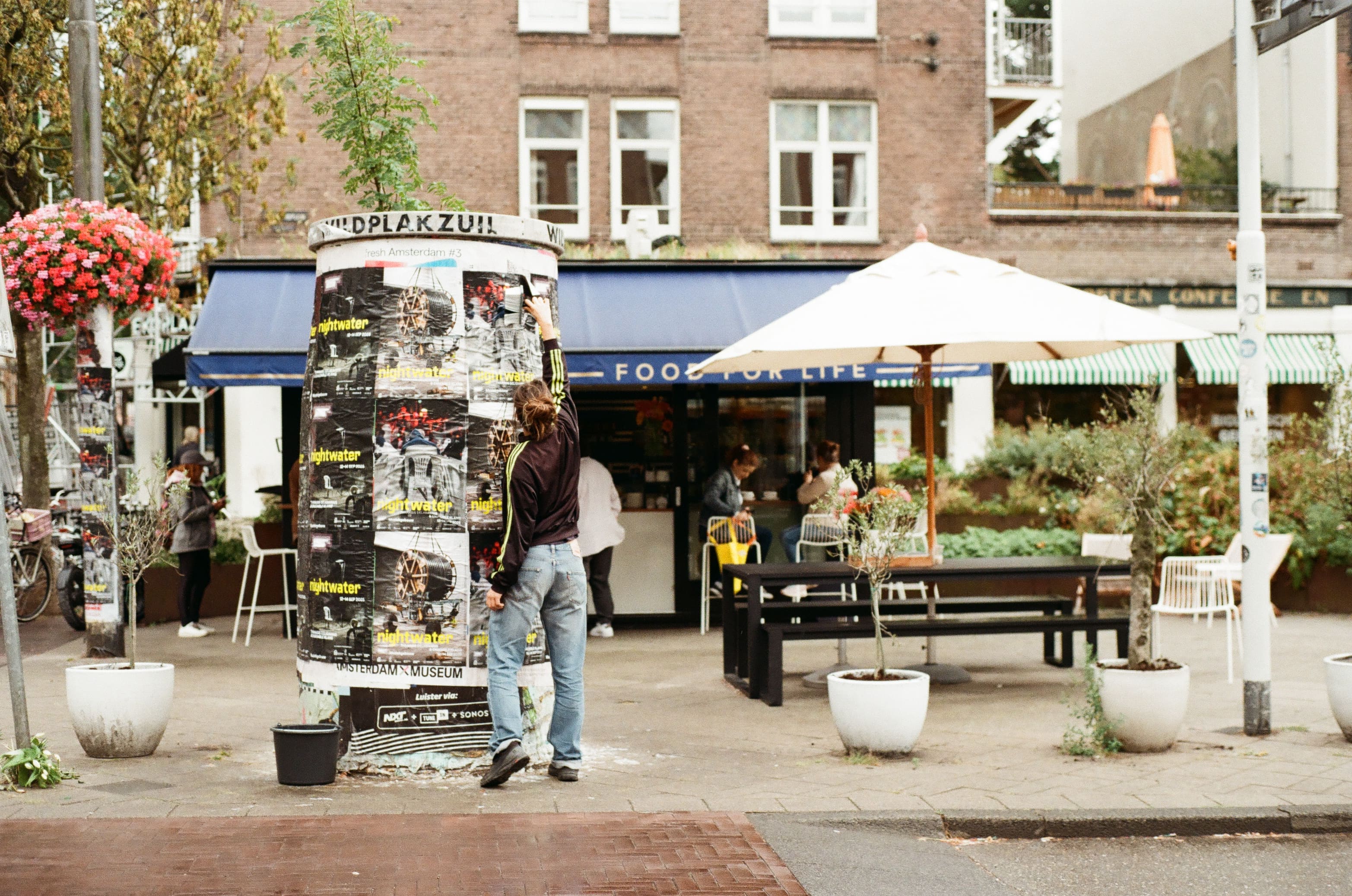 Community and dining experience